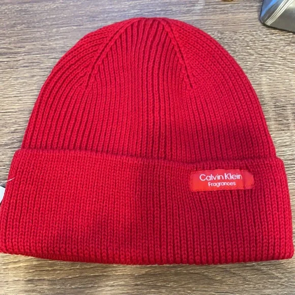 Calvin Klein red hat - Picture 5 of 6